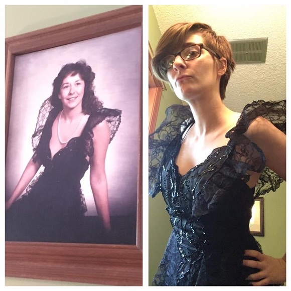 Vintage 80s Frilly Dress - Picture 6 of 6